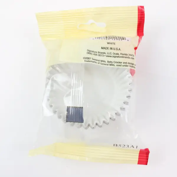 Lot of 5 Assorted Wilton Betty Crocker Baking Cups Liners Standard Mini