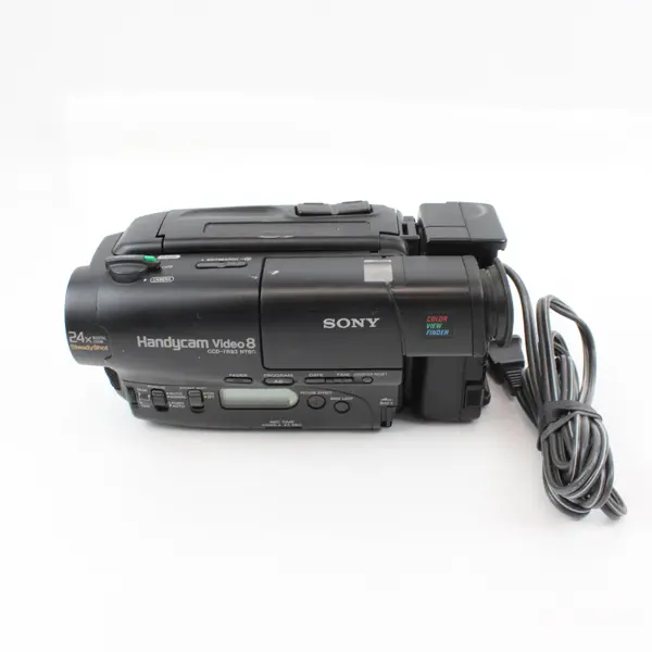 Sony CCD-TR93 Handycam Video8 8mm Camcorder 12x Optical/24x Digital Zoom