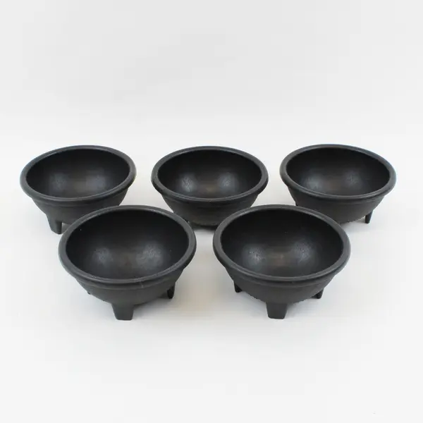 Lot of 5 Black Plastic Witch Cauldrons Halloween Decorations