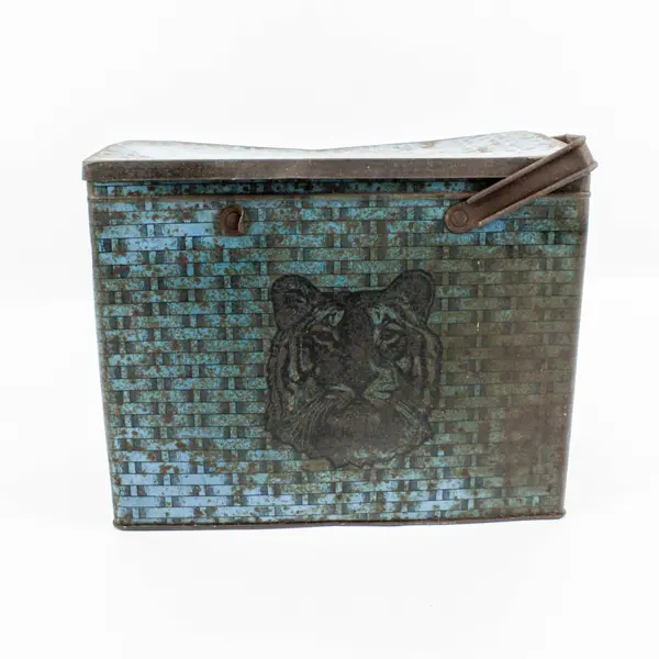 Tiger Dark Sweet Chewing Tobacco P Lorillard Lunch Pail Tin FLAWED