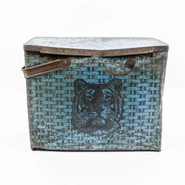 Tiger Dark Sweet Chewing Tobacco P Lorillard Lunch Pail Tin FLAWED