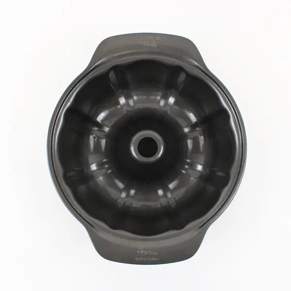 Wilton 9.75" Fluted Bundt Cake Pan Nonstick 3.38" High