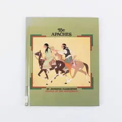 The Apaches People of the Southwest Jennifer Fleischner 1994 Ex-Library HC Good