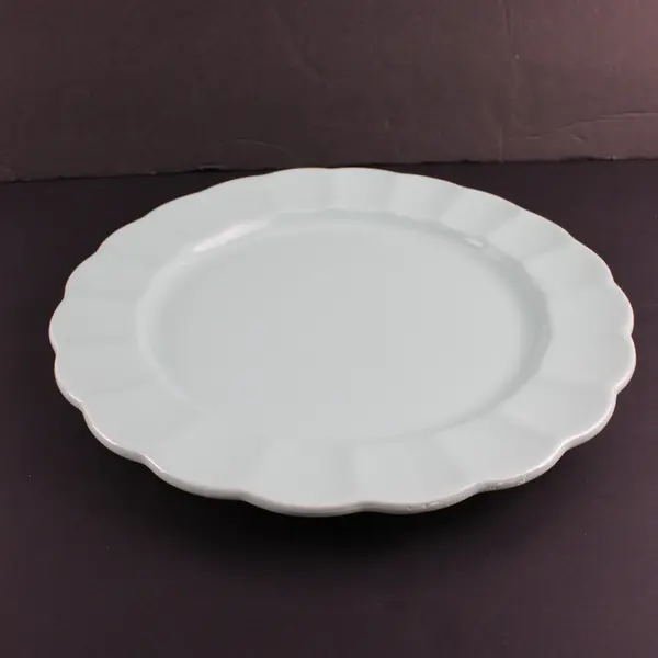 Pioneer Woman Luster Teal 10.5" Scalloped Dinner Plate