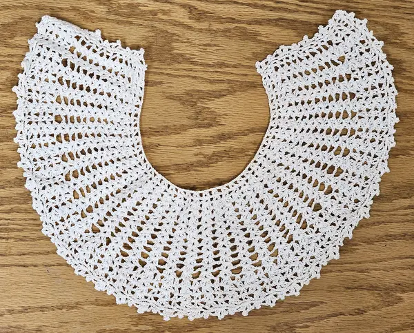 Vintage-Style Handmade White Crochet Detachable Lace Collar