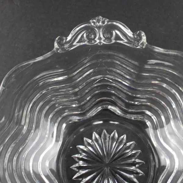 Set of 2 Clear Pressed Glass Wavy Edge Serving Bowls Starburst Base