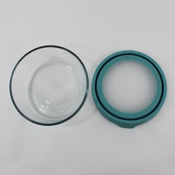 Anchor Hocking 7 Cup Glass Storage Bowl with Silicone Lid