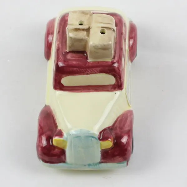 Department 56 Map Station Wagon Salt & Pepper Shaker Set