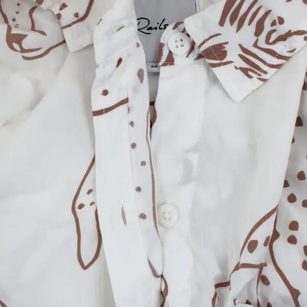 Rails Women's Medium Long Sleeve Cheetah Tiger Leopard Print Button-Up Shirt