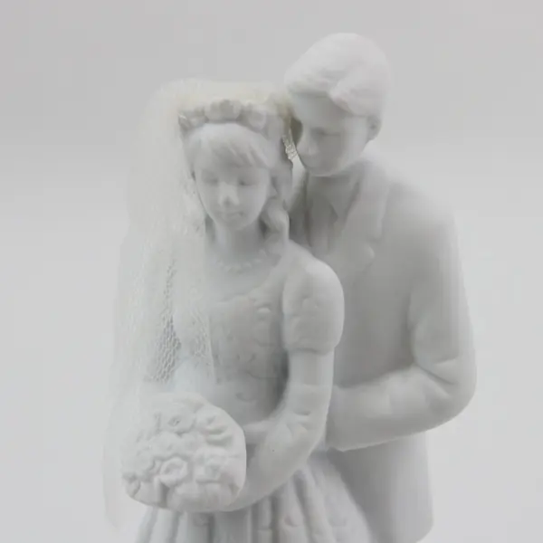 2003 Roman Inc Lace Illusions Porcelain Bride Groom Cake Topper 6.75" MPN 46517