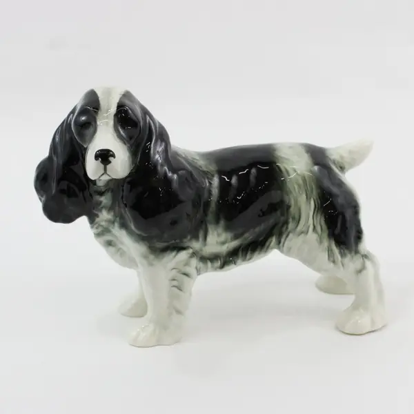 Vintage Black And White Ceramic English Springer Spaniel Dog Figurine 7.25" tall