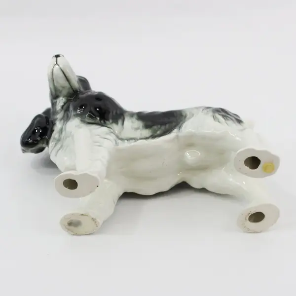 Vintage Black And White Ceramic English Springer Spaniel Dog Figurine 7.25" tall