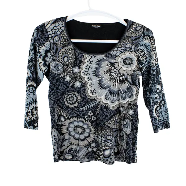 Vanilla Sugar Women's Gem Shirt Medium Black Gray Patterned Stretch