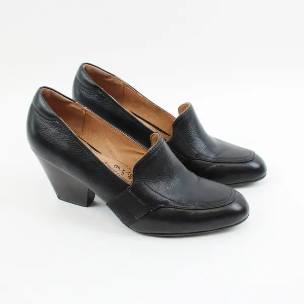 Sofft Women's Leather Heels 1092601 Black Almond Toe Size 9M