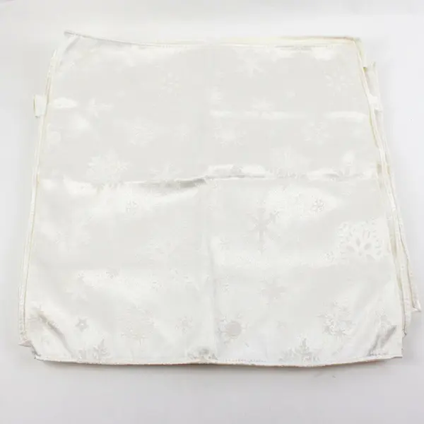 Set of 8 White Embroidered Snowflake Cloth Napkins FLAWED