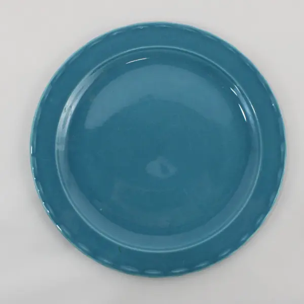 1 Vintage Turquoise Narrow Scalloped Rim Luncheon Plate 9.5"