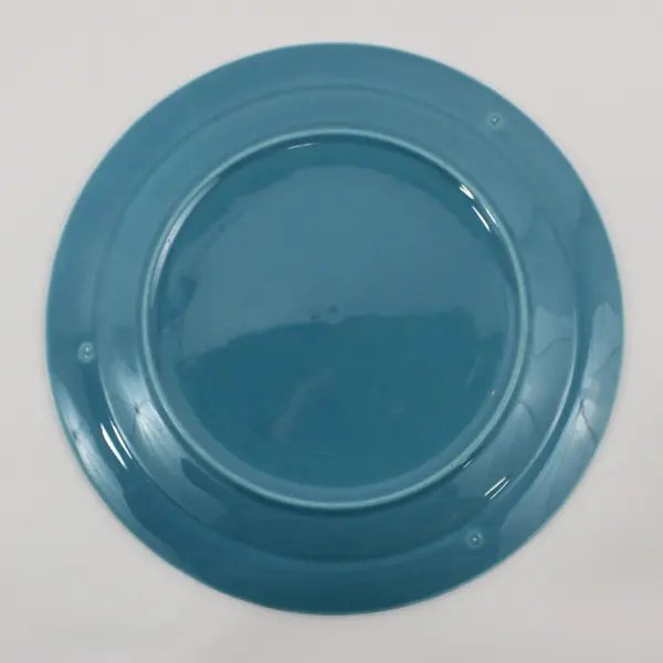 1 Vintage Turquoise Narrow Scalloped Rim Luncheon Plate 9.5"