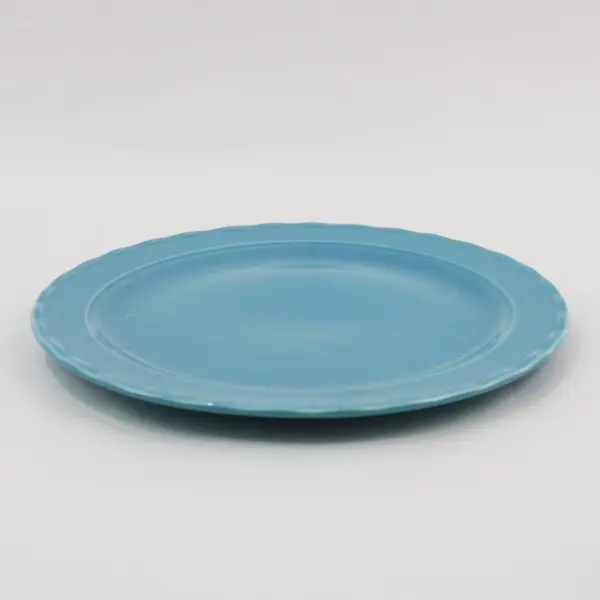 1 Vintage Turquoise Narrow Scalloped Rim Luncheon Plate 9.5"