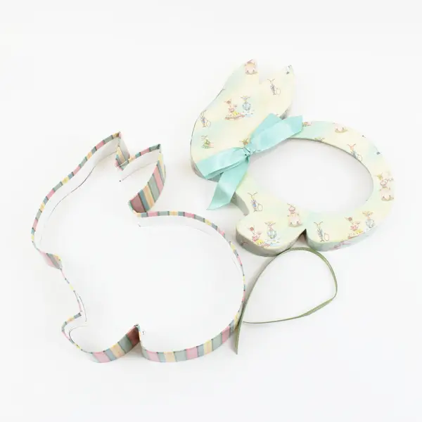 Harry London Rabbit-Shaped Empty Decorative Chocolate Box Attached Ribbon Bow