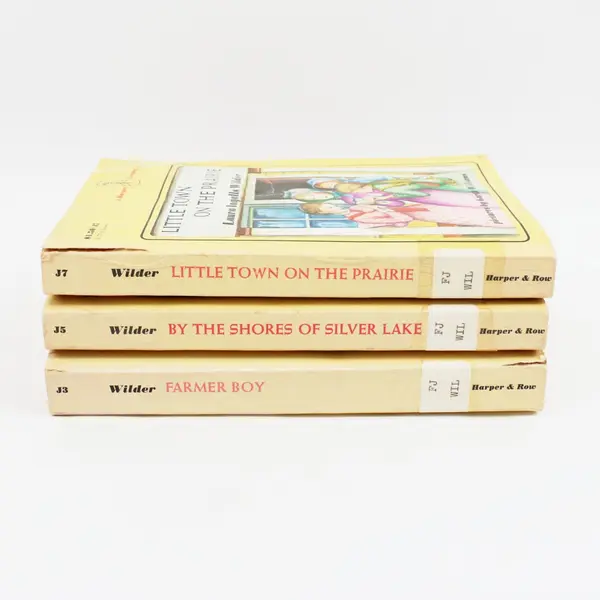 Lot of 3 Laura Ingalls Wilder Paperback Novels 1971 Previous Library Books