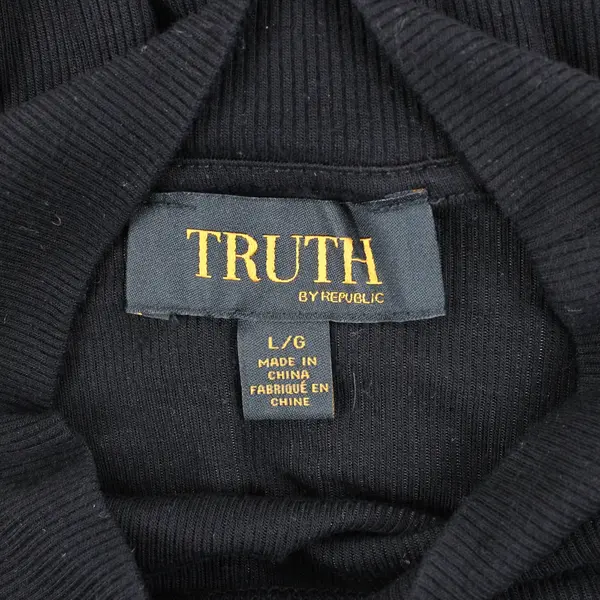 Truth by Republic Women's Large Black Ribbed Short Sleeve Top