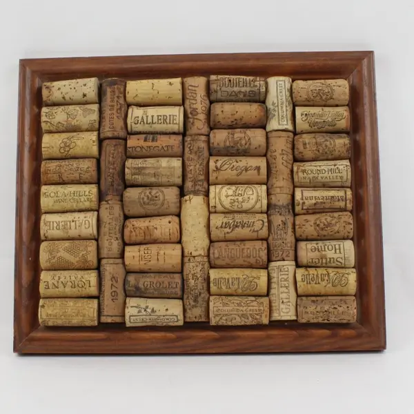 GALLERIE Handmade Framed Wine Cork Trivet 9.25x11.25