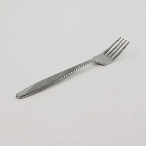 Oneida 18/0 Stainless Steel Salad Fork 7.25in