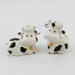 Vintage Ceramic Black And White Cow Salt And Pepper Shakers
