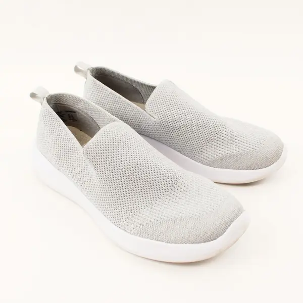 Athletic Works Women's Slip-On Walking Shoes Gray Size 7.5