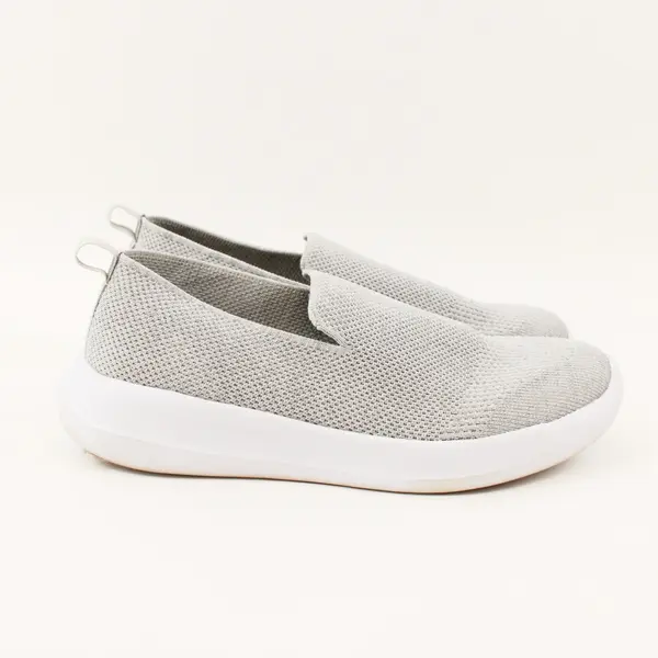 Athletic Works Women's Slip-On Walking Shoes Gray Size 7.5