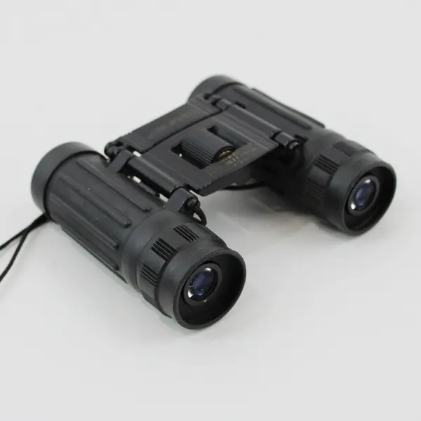 Simmons SCL Model 1156 Compact Binoculars 8x21 FOV 372 ft at 1,000 yards