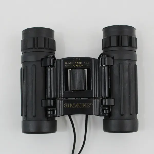 Simmons SCL Model 1156 Compact Binoculars 8x21 FOV 372 ft at 1,000 yards