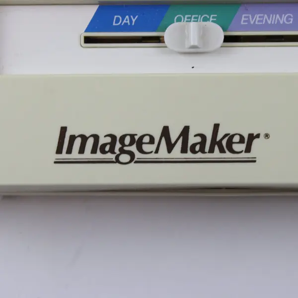 Vintage ImageMaker Lighted Makeup Mirror C.R.H. Int'l Inc. Mod. No. MGL-8-PL