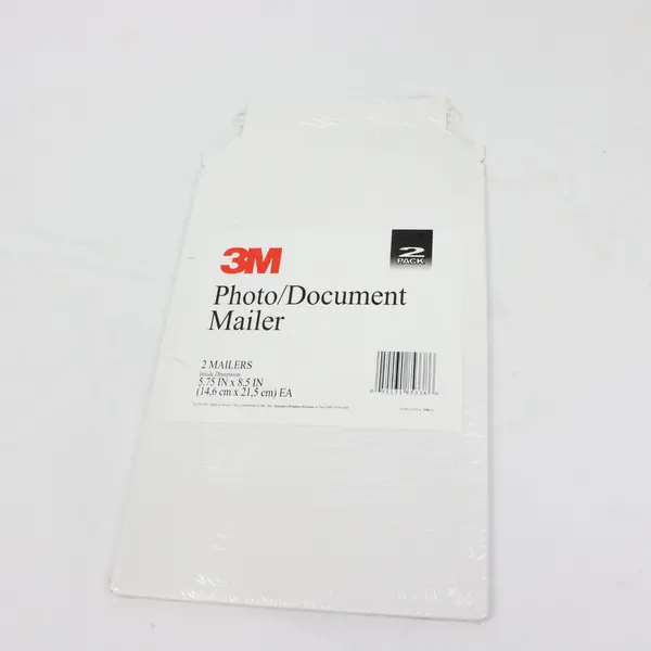 Lot of 3M Photo/Document Mailers 2-Pack & Avery 8366 White Labels