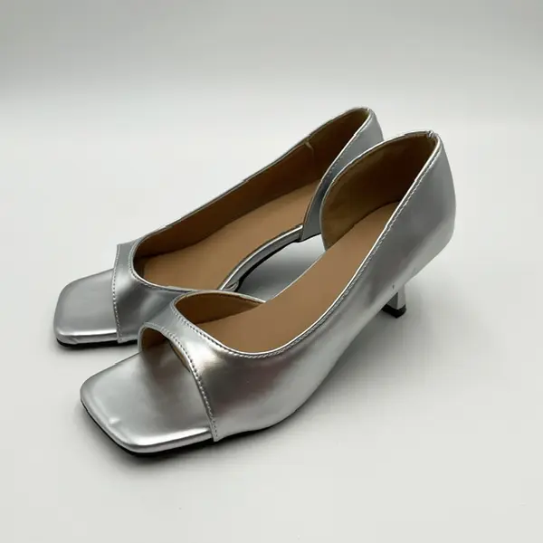 Women's Silver Square Toe Heels Size 39 Dress Shoes