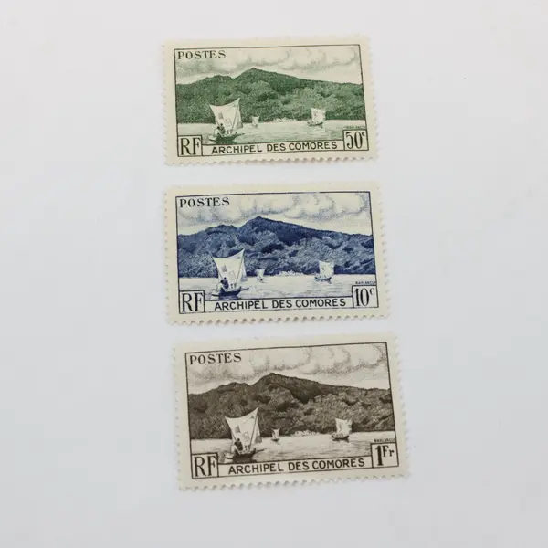 Set of 3 Comoro Islands 1950 Scott 30-32 Archipel des Comores Stamps Mint Hinged