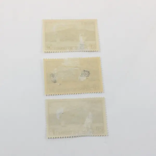 Set of 3 Comoro Islands 1950 Scott 30-32 Archipel des Comores Stamps Mint Hinged