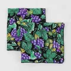 Set of 2 Grape Design Napkins With Black Background 11.25 x 13" Good
