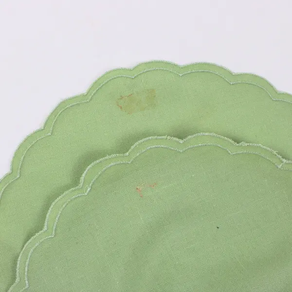 Set of 2 Lime Green Oval Placemats 18.5 x 12.5" Good