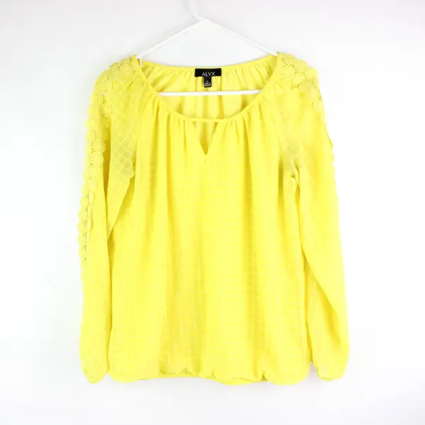 Alyx Women's Yellow Long Sleeve Keyhole Eyelet Floral Sleeve Detail Top Size S
