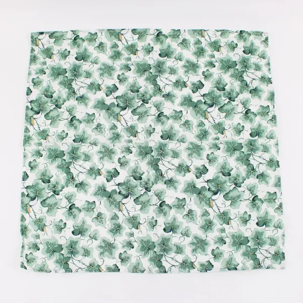 Set of 4 Green Leaf Print Napkins White Background 16 x 16" Good