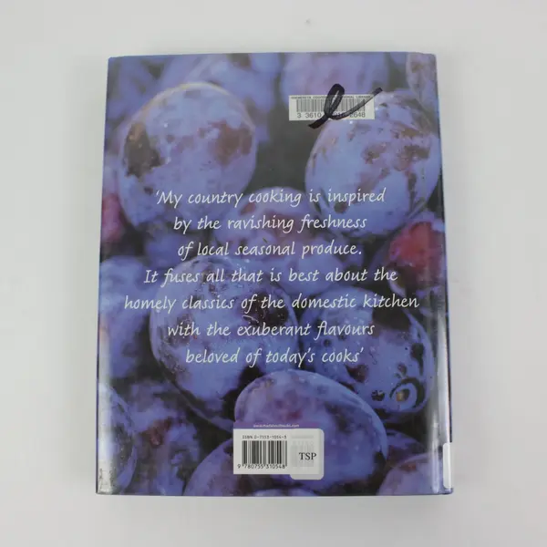 Sophie Grigson's Country Kitchen 120 Seasonal Recipes 2003 HC DJ Ex-Library