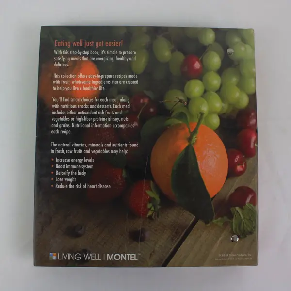 Garden Fresh Recipe Collection by Montel Williams 3-Ring Hardcover Binder 2010