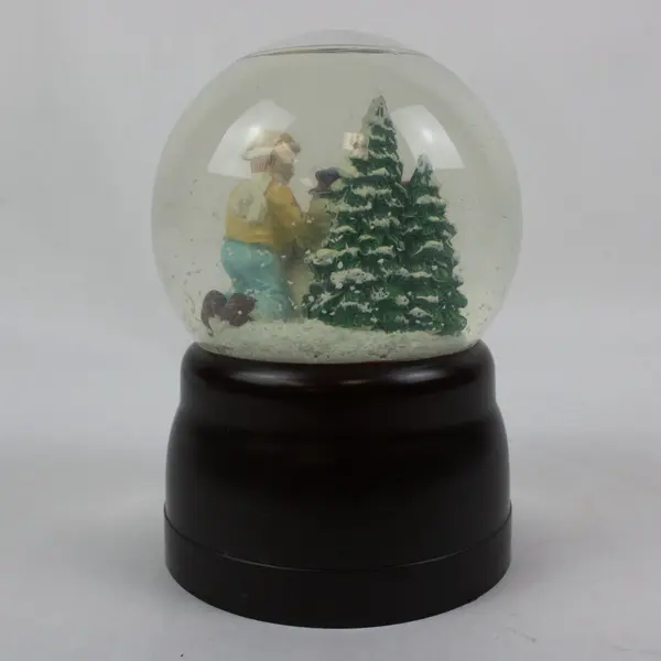 Enesco Musical Christmas Snow Globe Snowman Family Foggy Glass