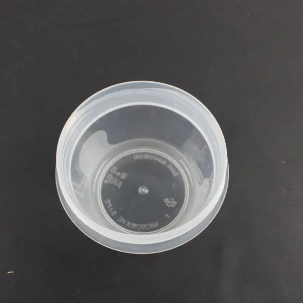 Rubbermaid Lot of 16 Plastic Food Storage Containers 1/2 Cup