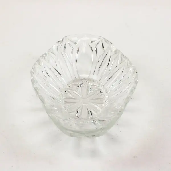 Vintage Clear Pressed Glass Dish Starburst Pattern Scalloped Edge 10in