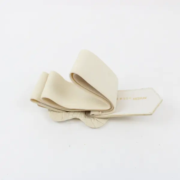 Vintage 1980s Women's Off-White Stretch Belt Medium
