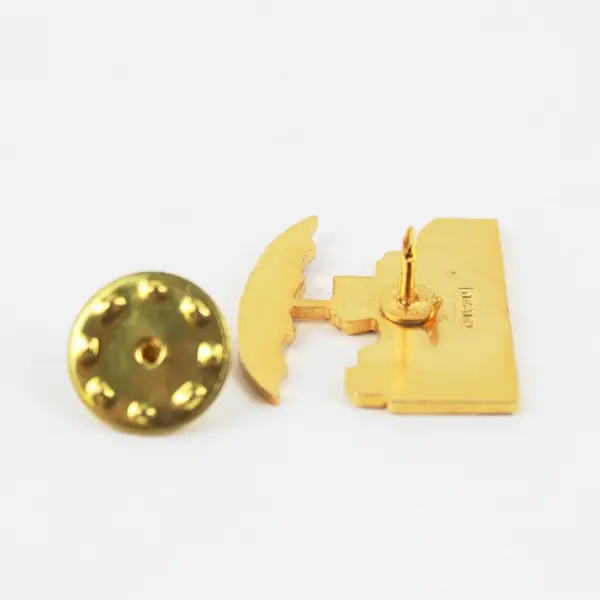 Vancouver Canada Skyline With Blue Umbrella Gold Tone Souvenir Lapel Pin 