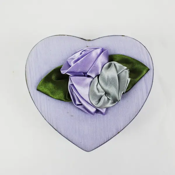 Lavender Heart Fabric Gift Box 3-Wick Candle Decorative Flower