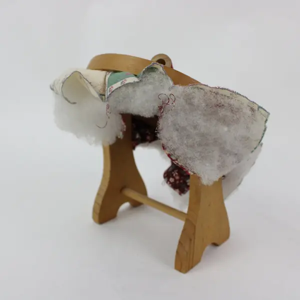 Assembled Patchwork Pin Cushion Wooden Stand Embroidery Hoop Thread Sewing